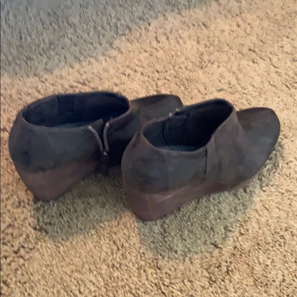 New no box Dr. Scholl’s Brown wedge - Picture 4 of 4